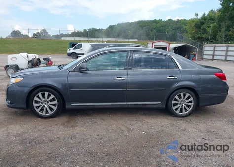 2011 Toyota Avalon Limited z USA, uszkodzony, nr VIN 4T1BK3DB2BU390008